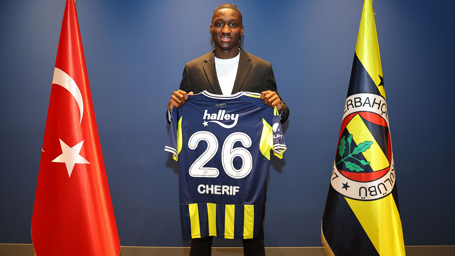 Fenerbahçe, Sidiki Cherif'i Resmen Açıkladı: Satın Alma Opsiyonuyla Kiralama