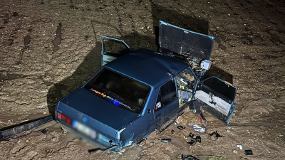 Uşak'ta iki otomobil çarpıştı: 5 yaralı