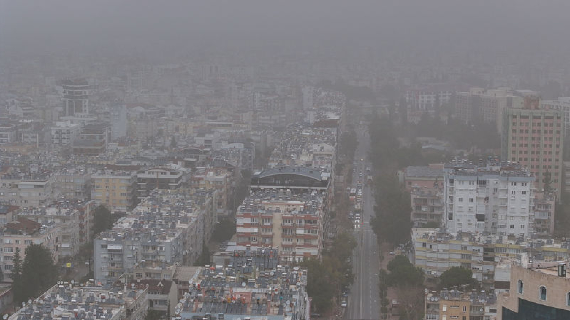 Antalya'da sağanak yerini çöl tozuna bıraktı! | Son dakika haberleri