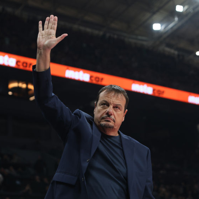 Ergin Ataman'la yola devam!