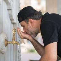 Abdest alırken su yutmak orucu bozar mı?