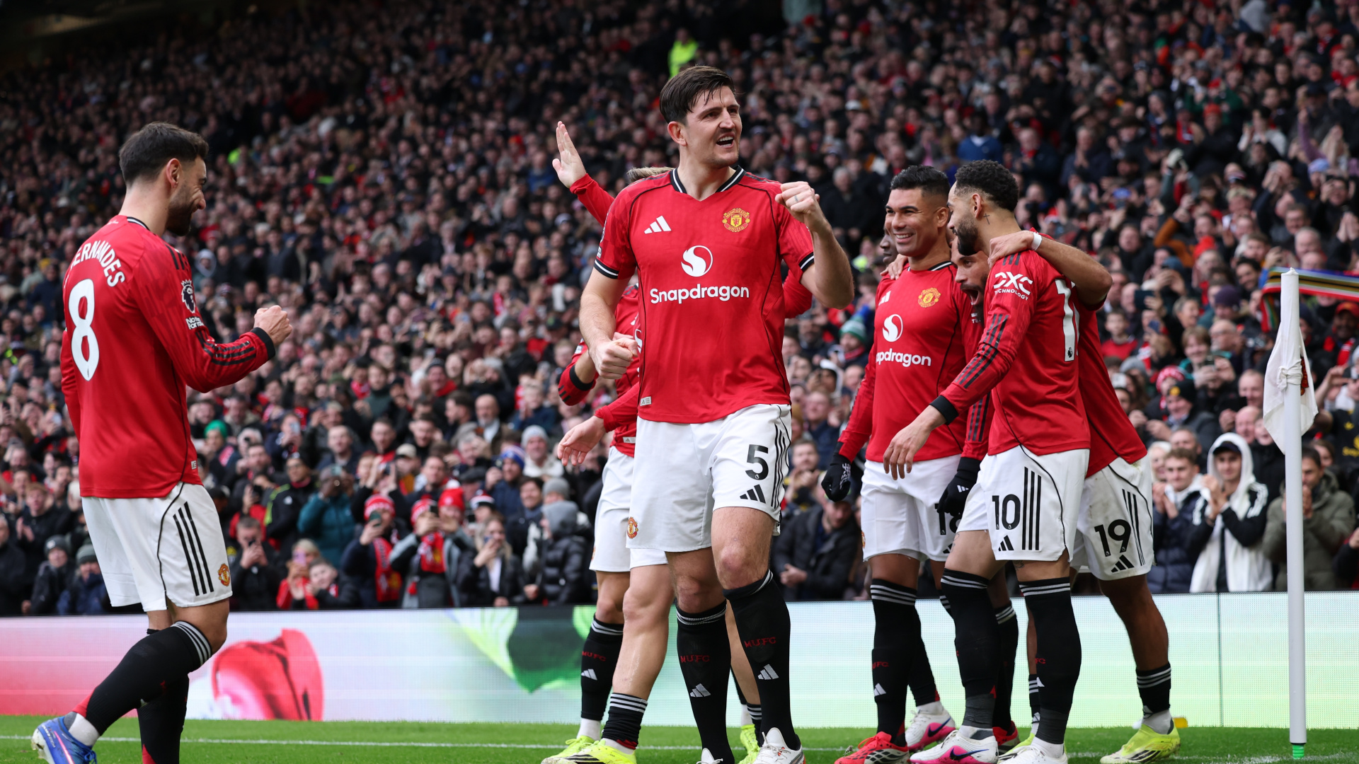 Manchester United, Michael Carrick Yönetiminde Premier Lig'de Yükselişe Geçti