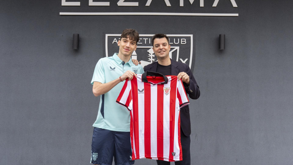 Efe Korkut, Athletic Bilbao'da!