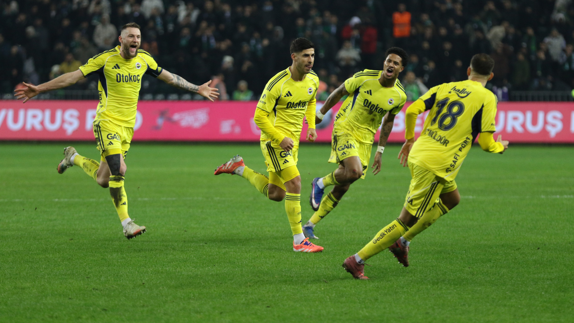 Kocaelispor-Fenerbahçe Maçı: Süper Lig'de 42. Randevu ve Canlı Yayın Detayları