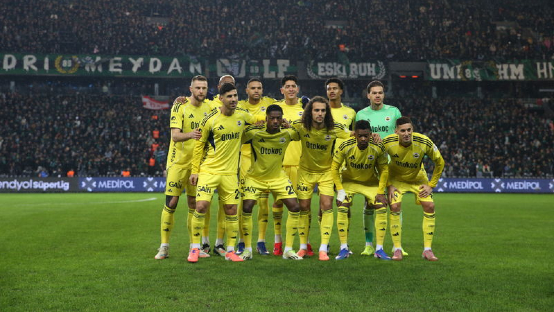 Fenerbahçe'de Tedesco'dan 5 Değişiklik! Kocaelispor Maçı Kadrosu Açıklandı