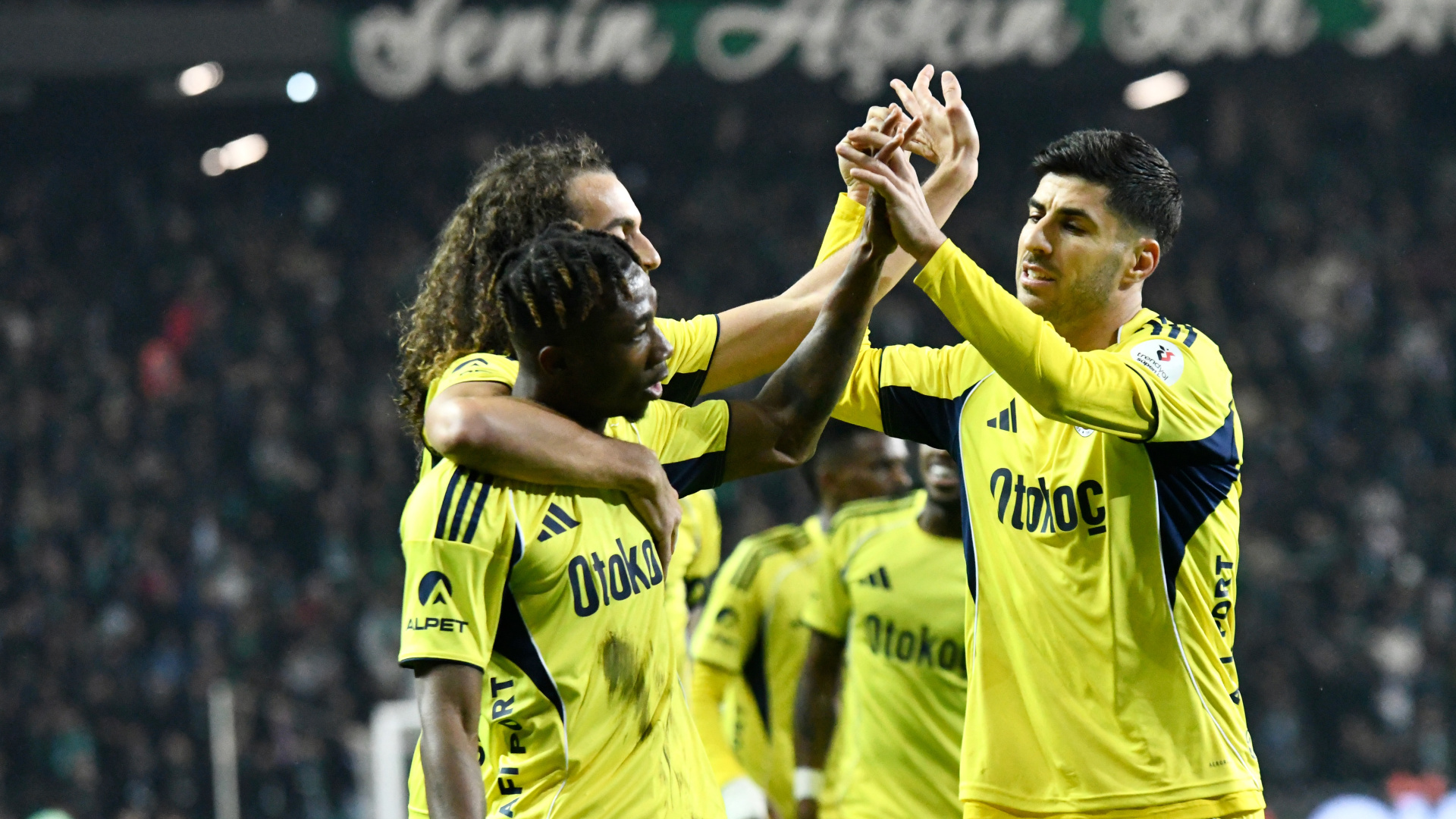 Fenerbahçe, 20 Yıl Sonra İlk 20 Maçta Yenilmezlik Serisini Tekrarladı
