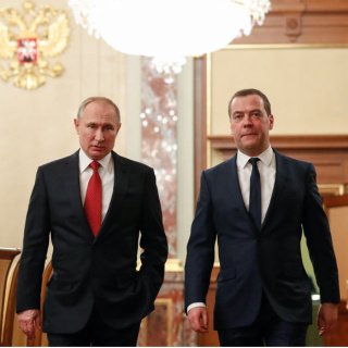 Medvedev: Küresel çatışma ihtimali dışlanamaz