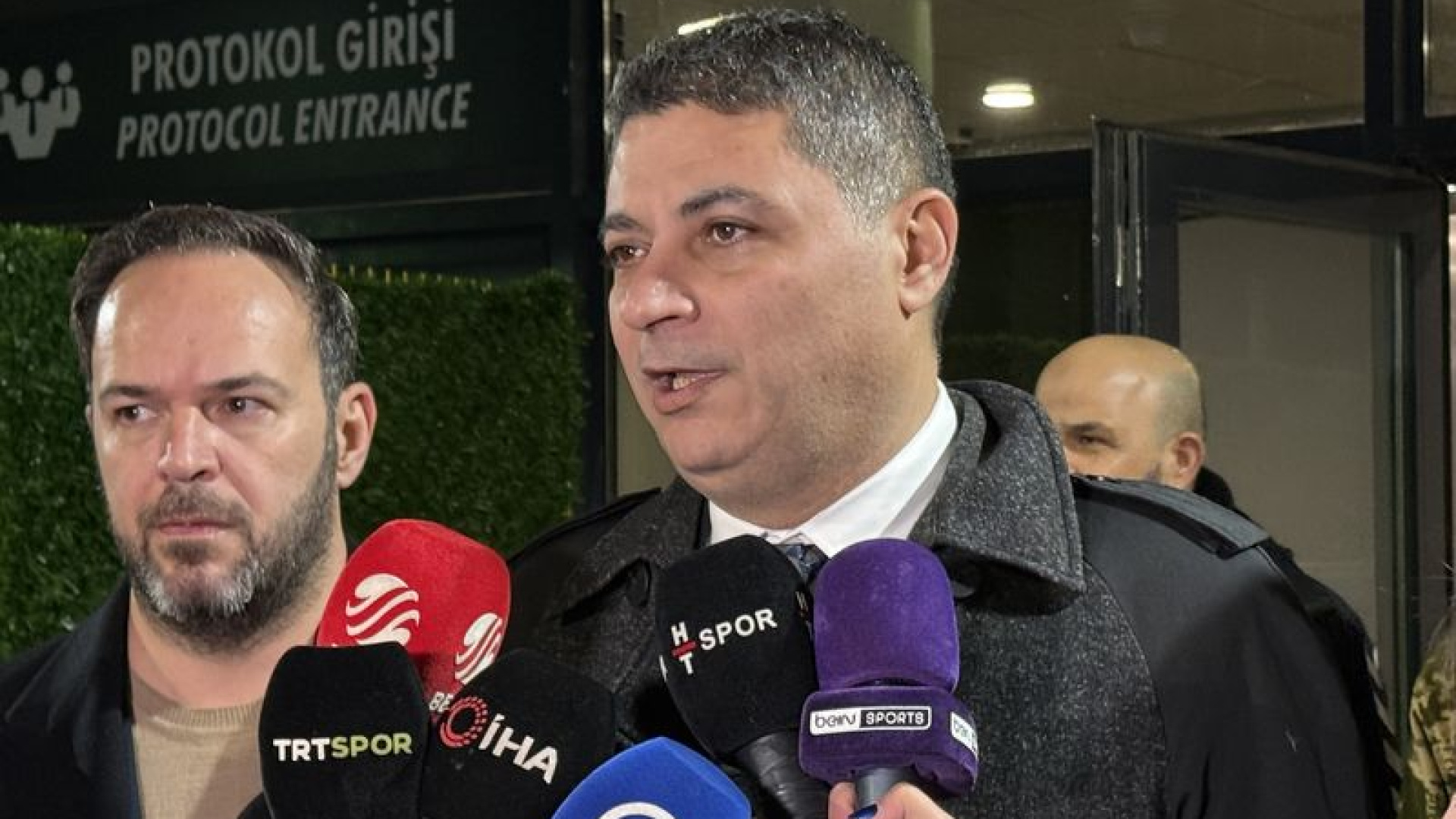 Fenerbahçe Basın Sözcüsü Ali Gürbüz: Kante Transferinde Sorun Yok, Eksiklikler Birkaç Günde Tamamlanacak