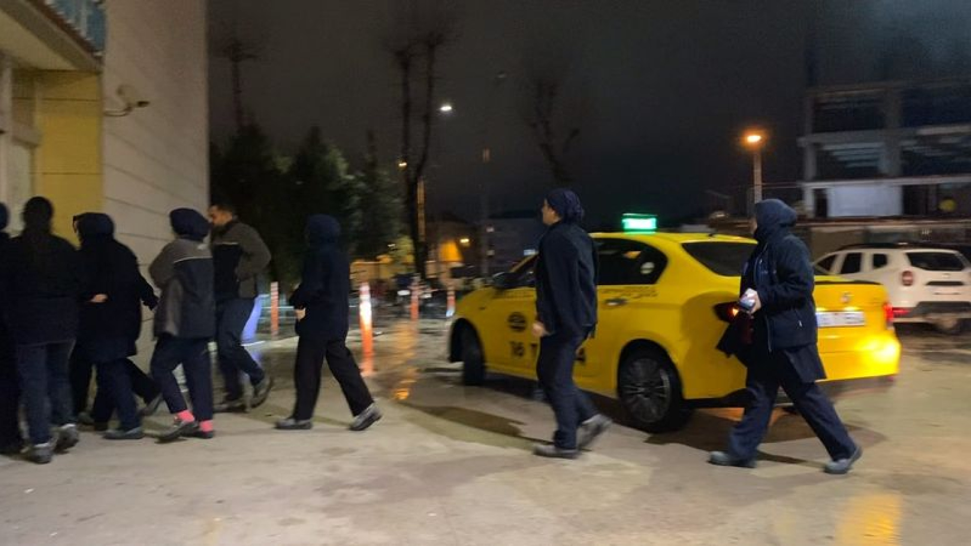 Bursa'da gıda zehirlenme şüphesiyle 20 işçi hastaneye kaldırıldı