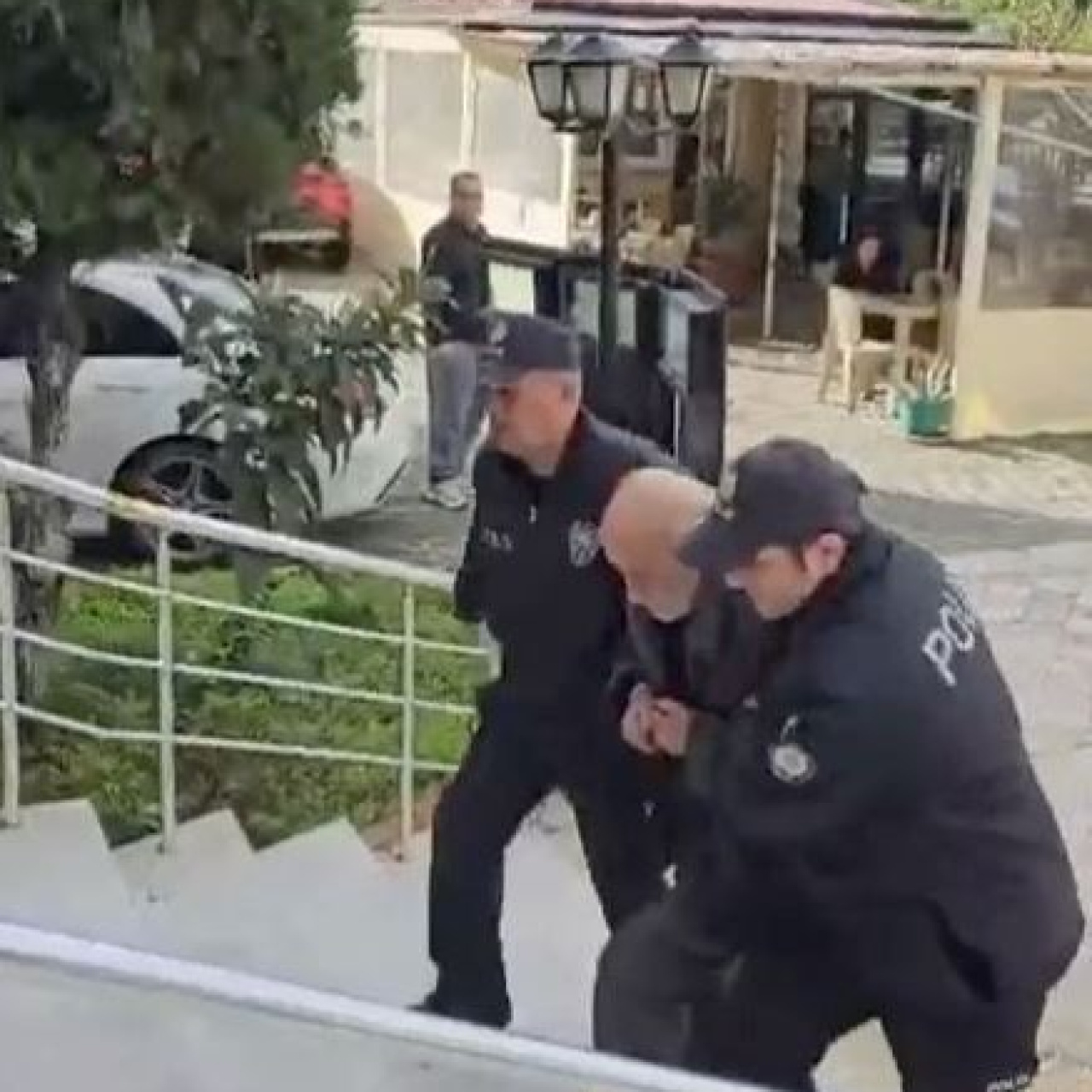 Çifte cinayet! Sebebi belli oldu, bir kişi tutuklandı