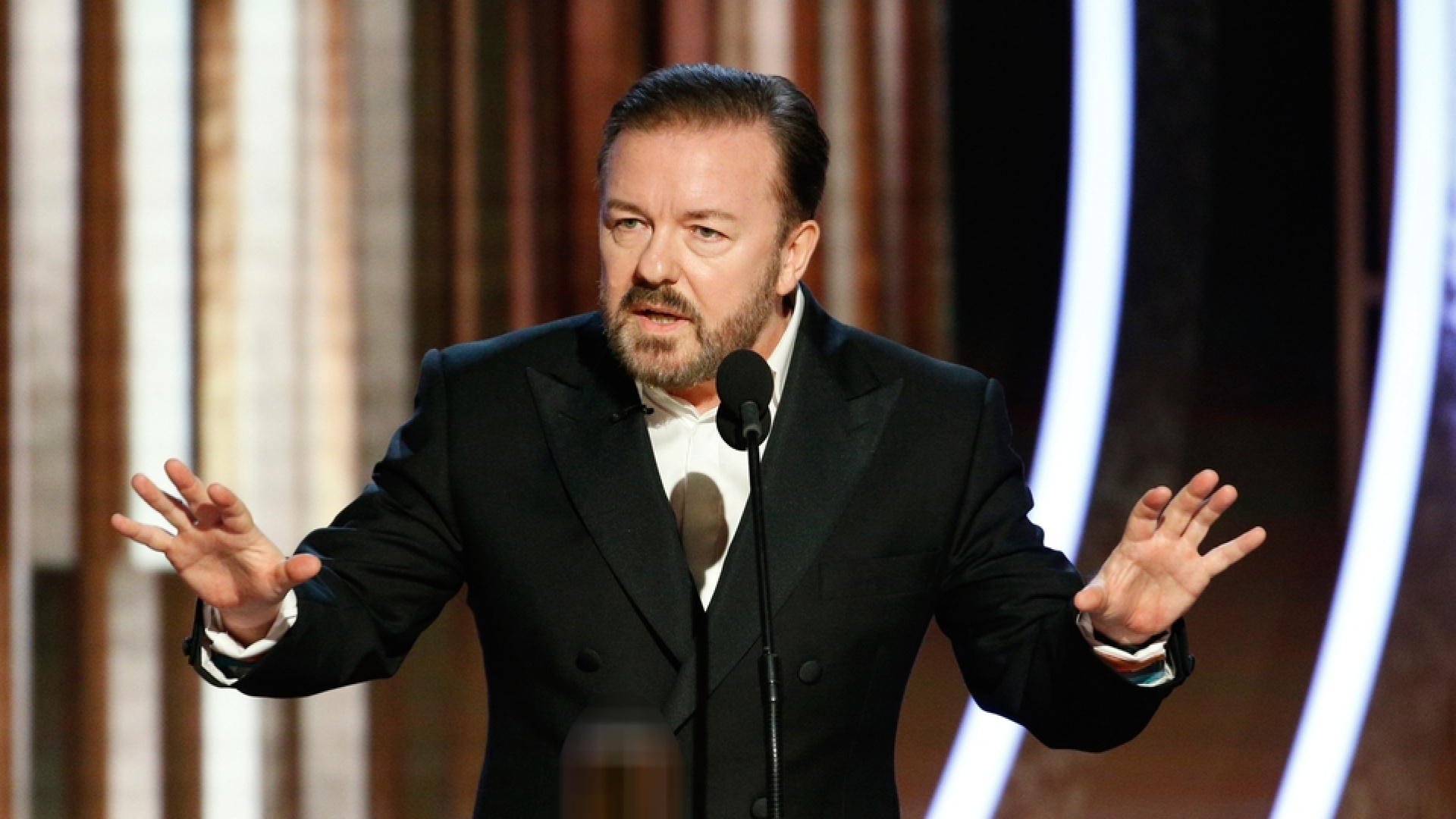 Ricky Gervais Grammy ödülleri'ndeki ICE karşıtı konuşmalara tepki gösterdi: Hâlâ dinlemiyorlar