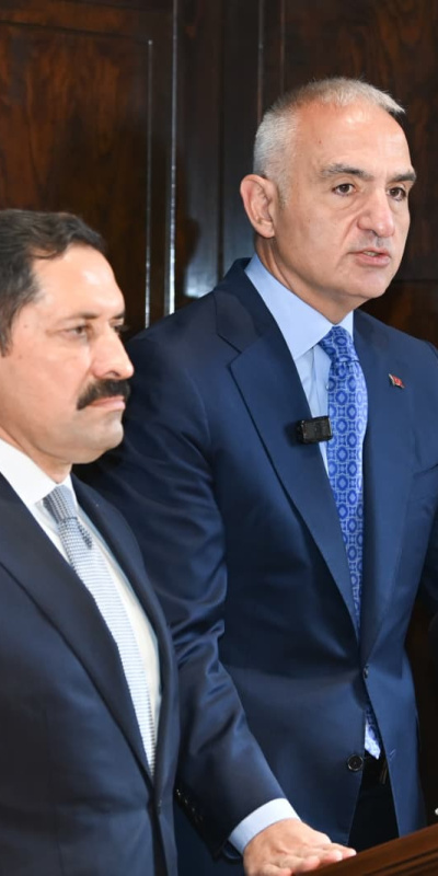 Tarihi eserler aslında dönüyor