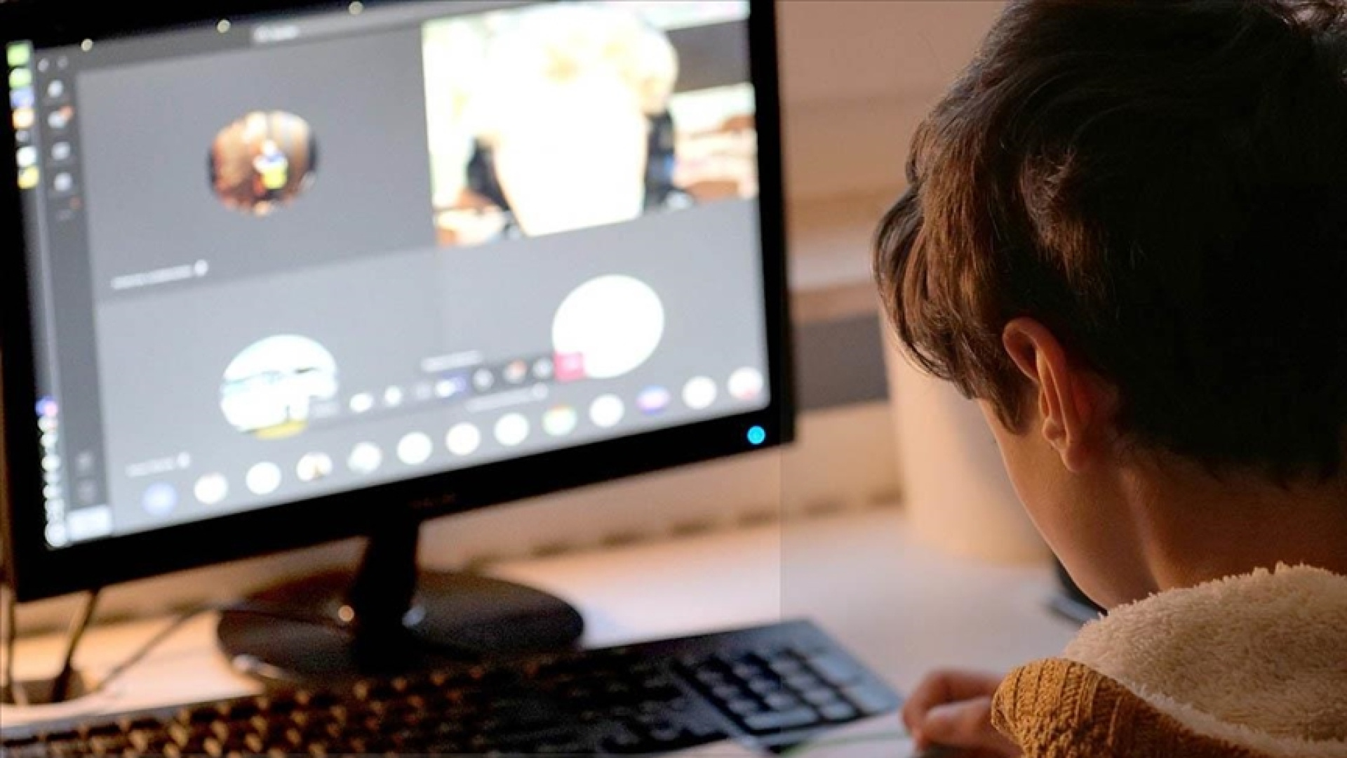 Yapay Zeka ve Dijital Teknolojiler Aile Yaşamını Kökten Dönüştürüyor