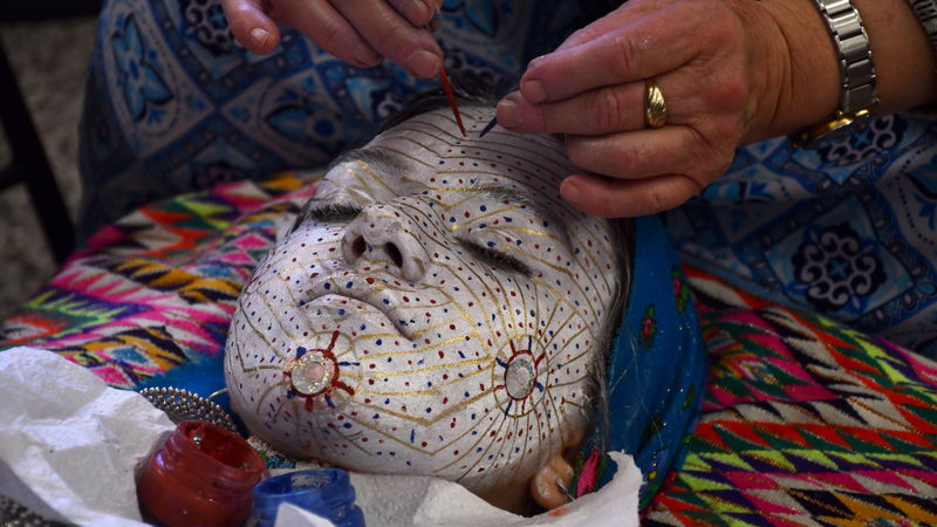 Kosova'nın Boşnak köylerinde asırlık 'gelin makyajı' geleneği yaşatılıyor