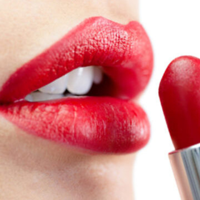 Ruj sürmek orucu bozar mı?