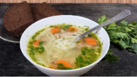 Tavuk suyu çorba tarifi