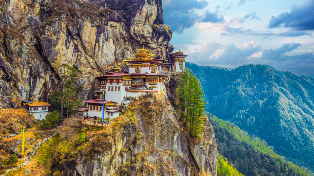 Neden Tibet'ten uçak geçmez?