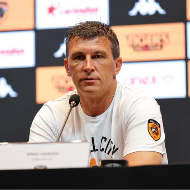 "Hull City'den teklif almak benim için büyük onurdu"