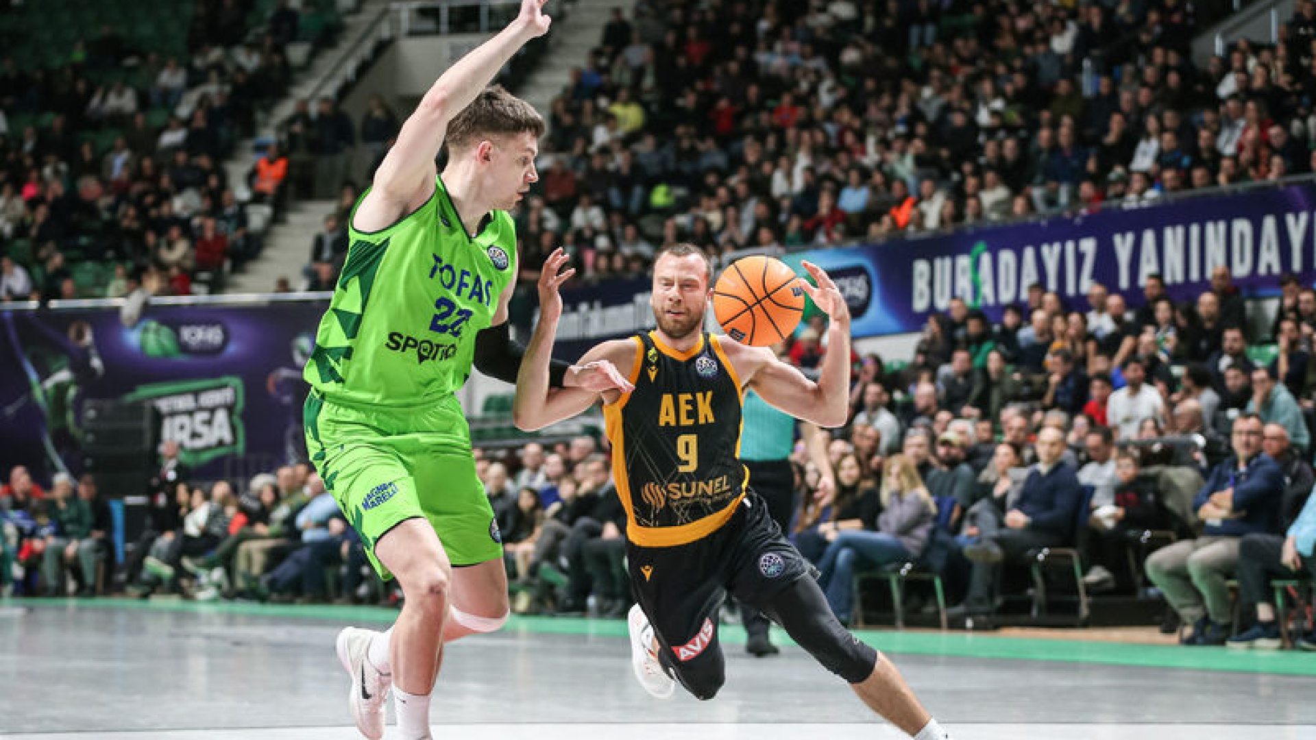 TOFAŞ, AEK'ya Uzatmalarda 93-90 Yenilerek Grupta İkinci Mağlubiyetini Aldı