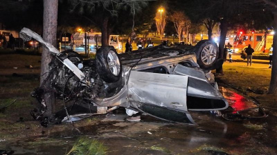 Maltepe'de 3 otomobil kazaya karıştı: 6 yaralı