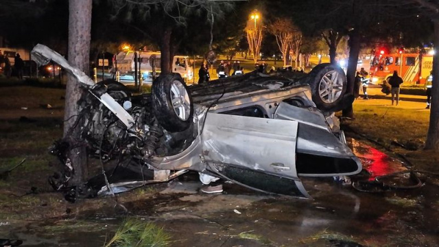 Maltepe'de 3 otomobil kazaya karıştı: 6 yaralı