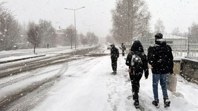 Ardahan'da okullara kar tatili