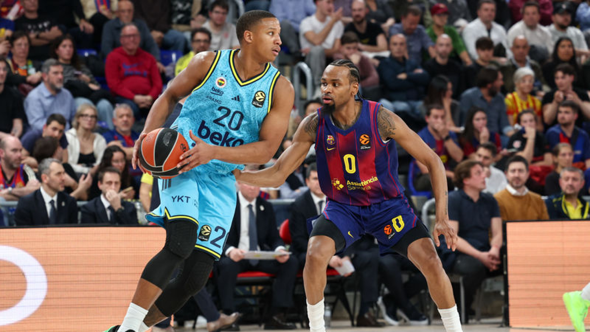 Fenerbahçe Beko, Barcelona'yı Deplasmanda 82-78 Yenerek EuroLeague Liderliğini Sürdürdü
