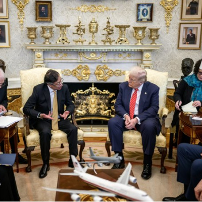 Trump ile Petro Beyaz Saray'da ilk kez görüştü