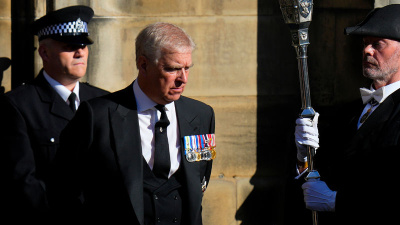 İngiltere Kralı'nın kardeşi kraliyet konutundan da taşındı