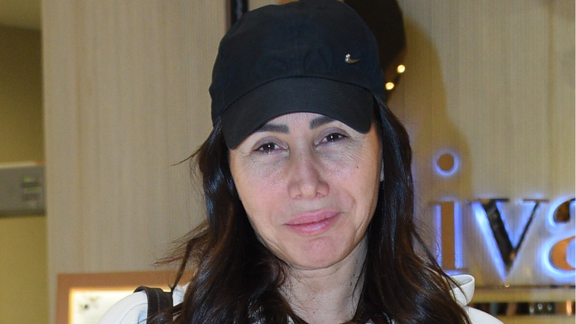 Asena'dan İbrahim Tatlıses Açıklaması: Hesapları Kapattım