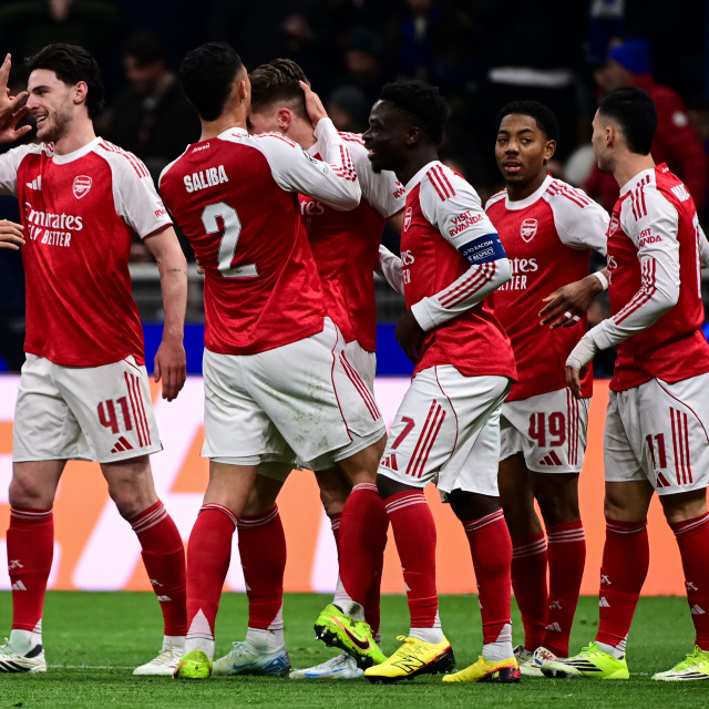 Arsenal, İngiltere Lig Kupası'nda finalde!