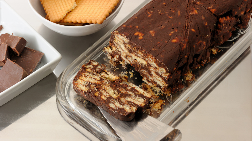 Bisküvili pasta tarifi