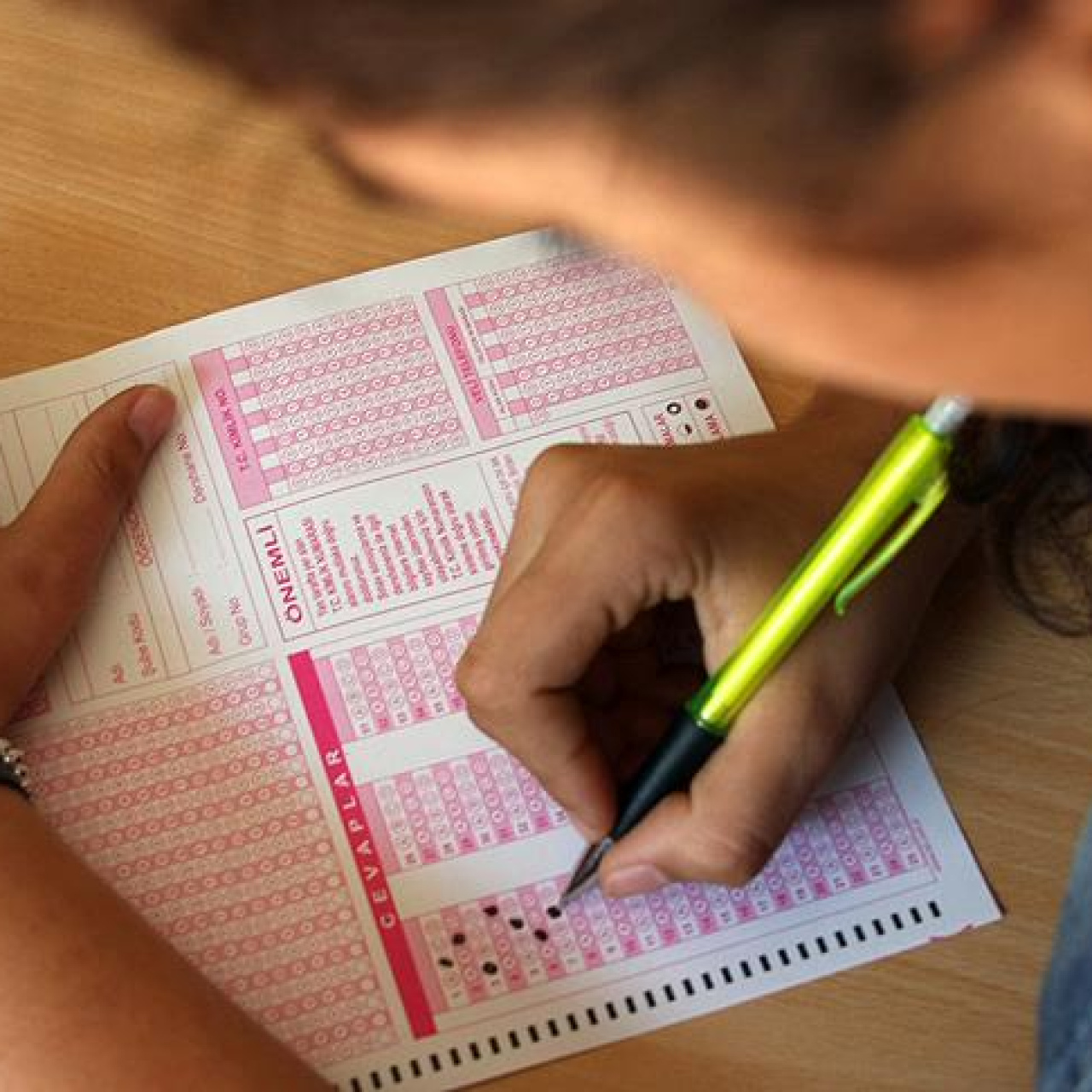 Bursluluk sınavı başvuru kılavuzu yayınlandı!