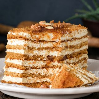 Muhallebili bisküvili pasta tarifi