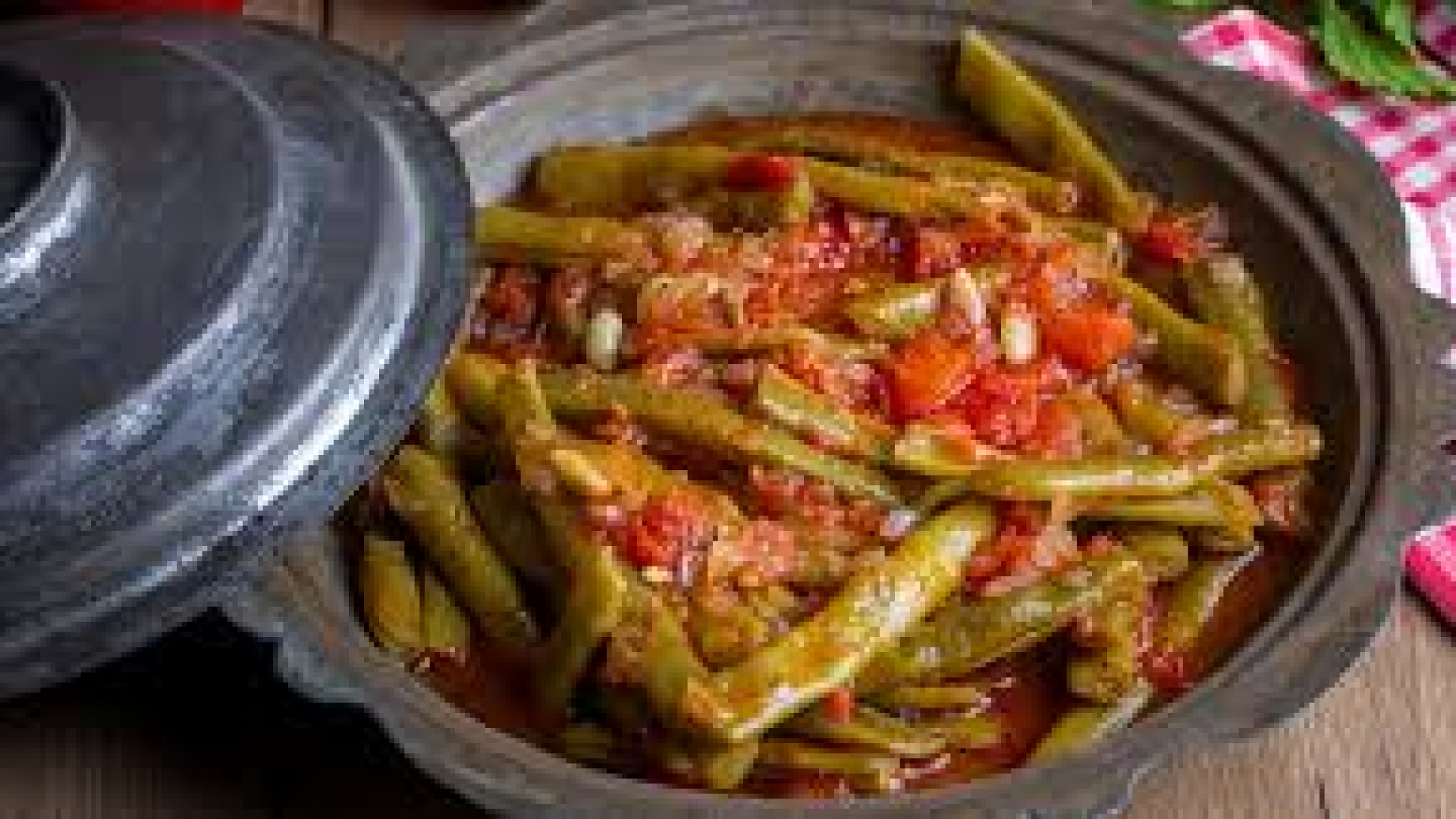 Salçalı taze fasulye yemeği tarifi: Düdüklüde etli ve kıymalı taze fasulye nasıl yapılır, malzemeleri neler?