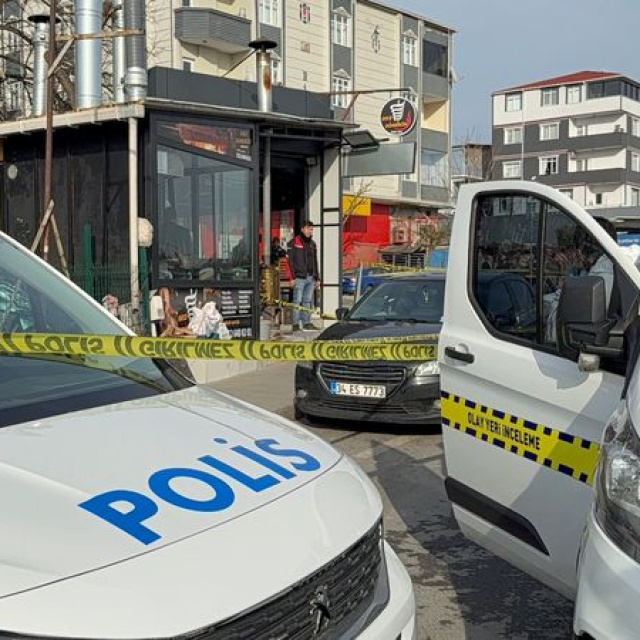 Park halindeki araca silahlı saldırı!