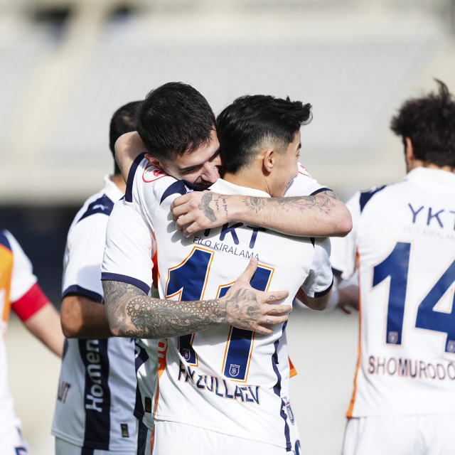 Başakşehir kupada 3 puanı aldı!