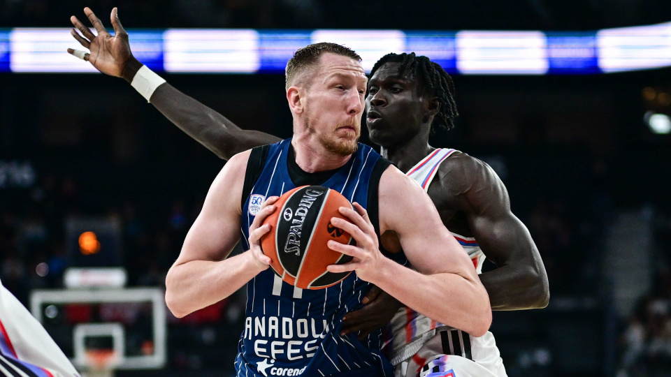 Anadolu Efes'ten sakatlık açıklaması!