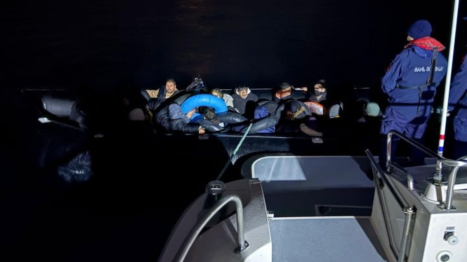 Çanakkale'de 29 Düzensiz Göçmen Yakalandı: Operasyon Detayları