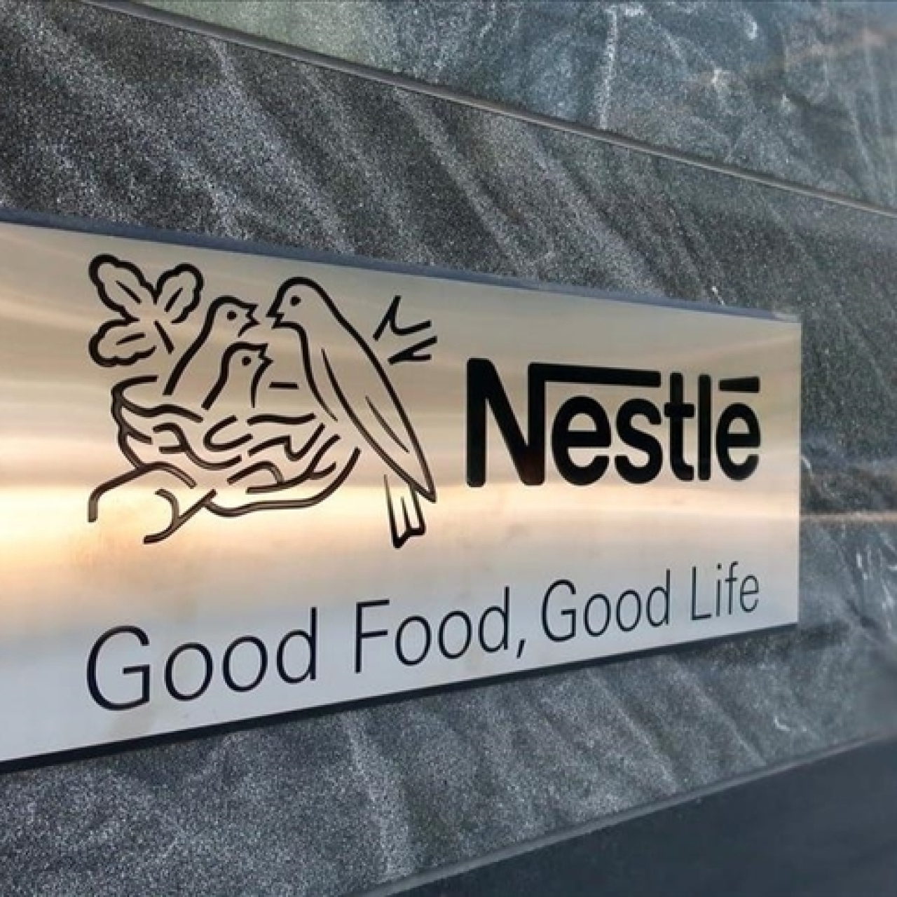 Nestle, bebek maması geri çağırmalarının kapsamını genişletti