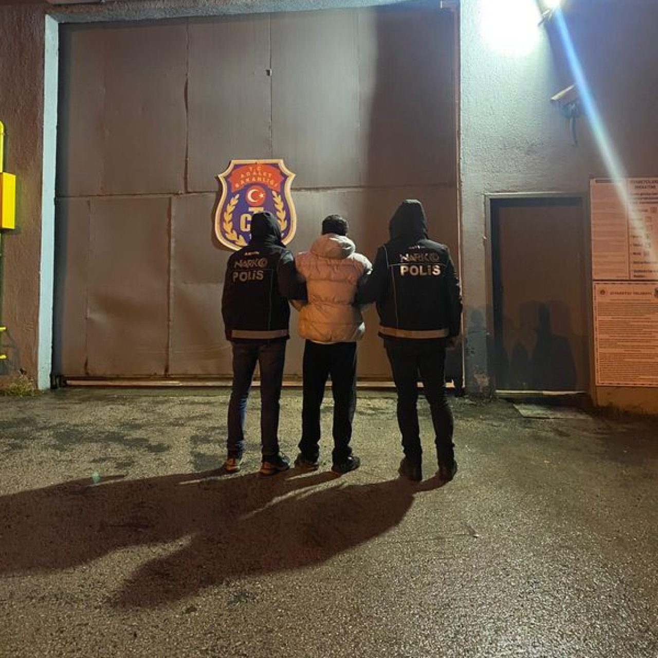 Artvin'de uyuşturucu operasyonu: 2 tutuklama