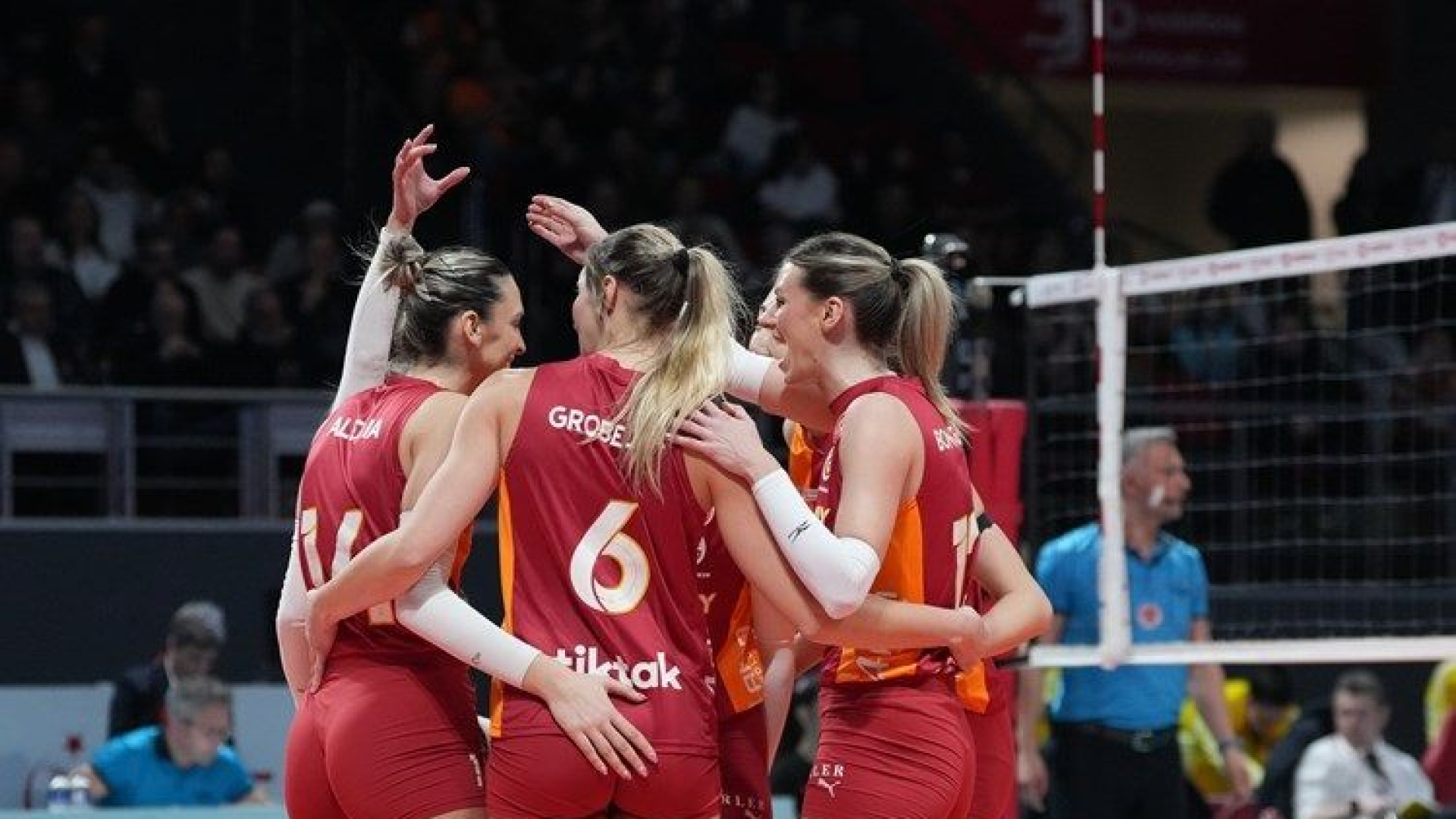 Galatasaray Daikin, CEV Kupası'nda Allianz MTV'yi 3-2 Yenerek Çeyrek Finale Yükseldi