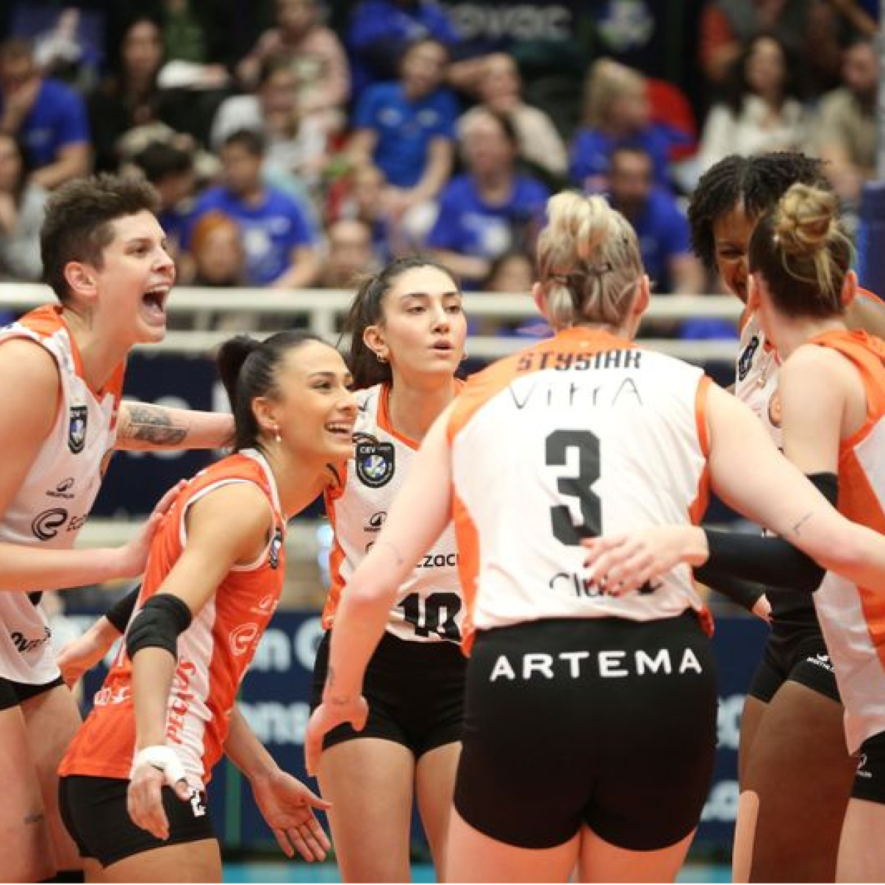 Eczacıbaşı Dynavit, İtalya'da çeyrek finalde!