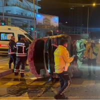 Hasta taşıyan ambulans ile cip çarpıştı: 5 yaralı