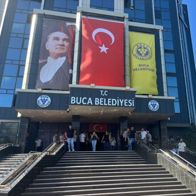 Buca Belediyesi'ne soruşturma: 28 gözaltı