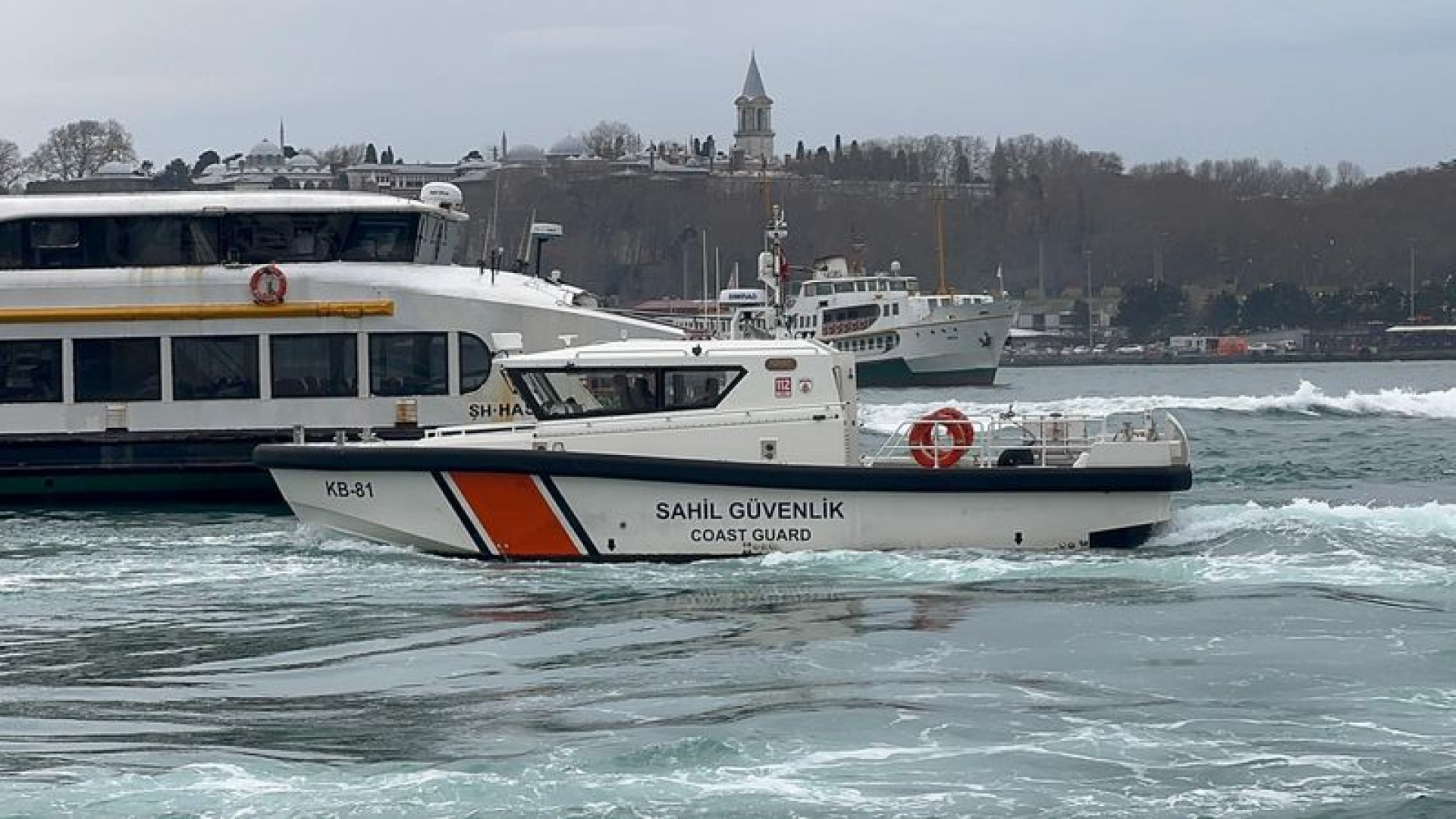 İstanbul Karaköy İskelesi'nde Denizde Kadın Cansız Bedeni Bulundu