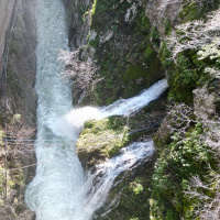 'Aşk acısını dindiren şelale'de ikincisi oluştu