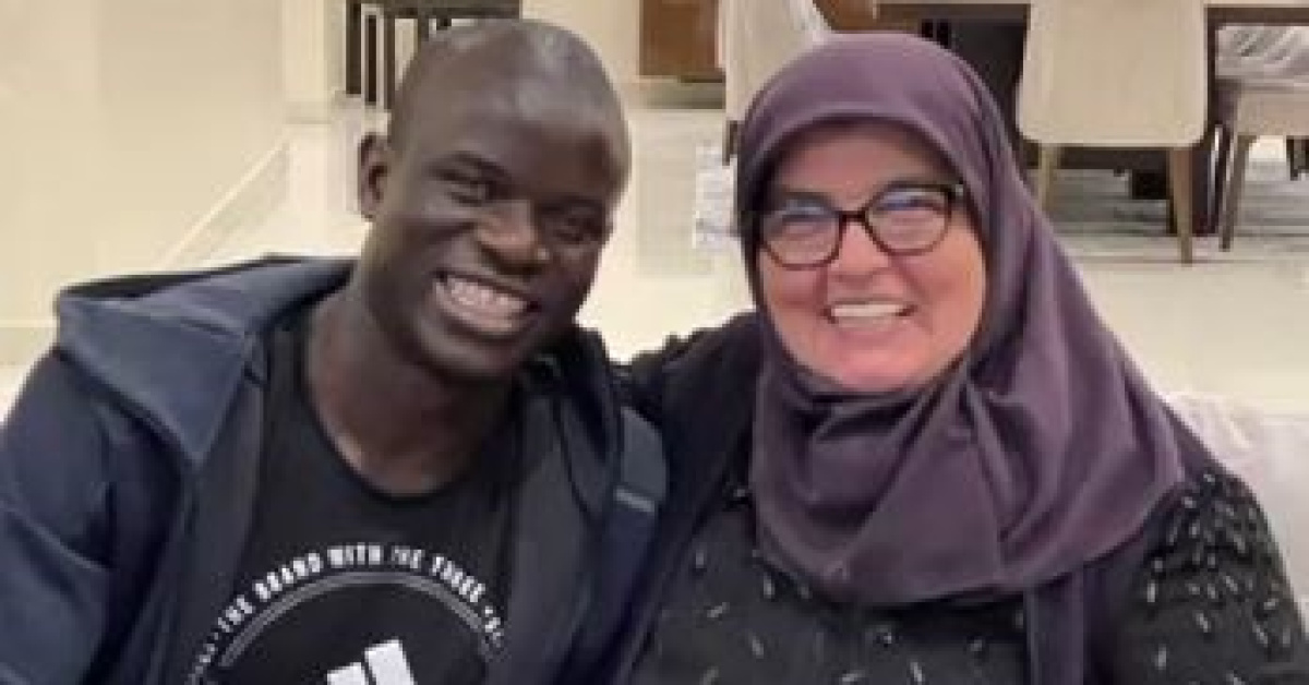 N'Golo Kante'nin Teyzesinin Anlattığı Çocukluğunu Keşfedin