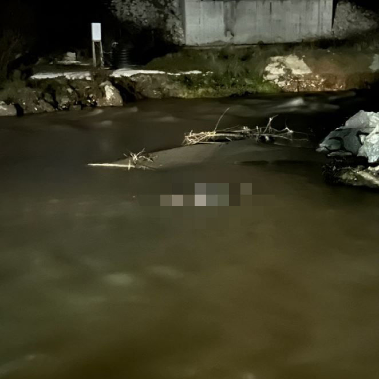 Polisten kaçan şüpheli ölü bulundu