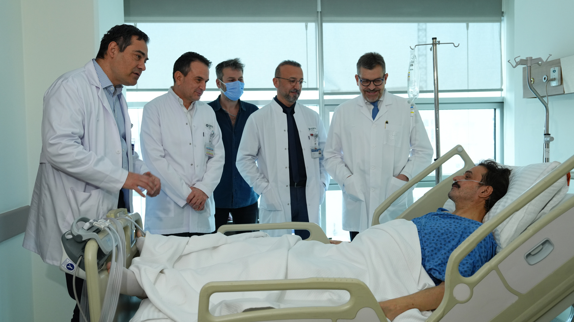 Ufuk Özkan Yoğun Bakımdan Çıktı: Karaciğer Nakli Sonrası İlk Fotoğraflar Paylaşıldı